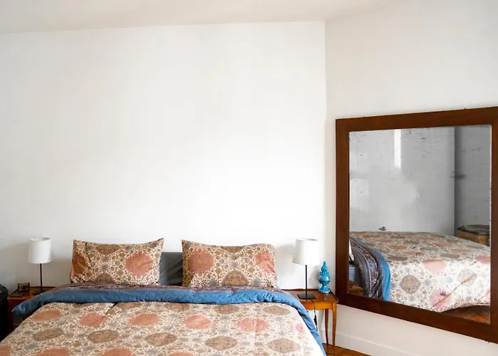 Appartement Chaleureux Parisien
